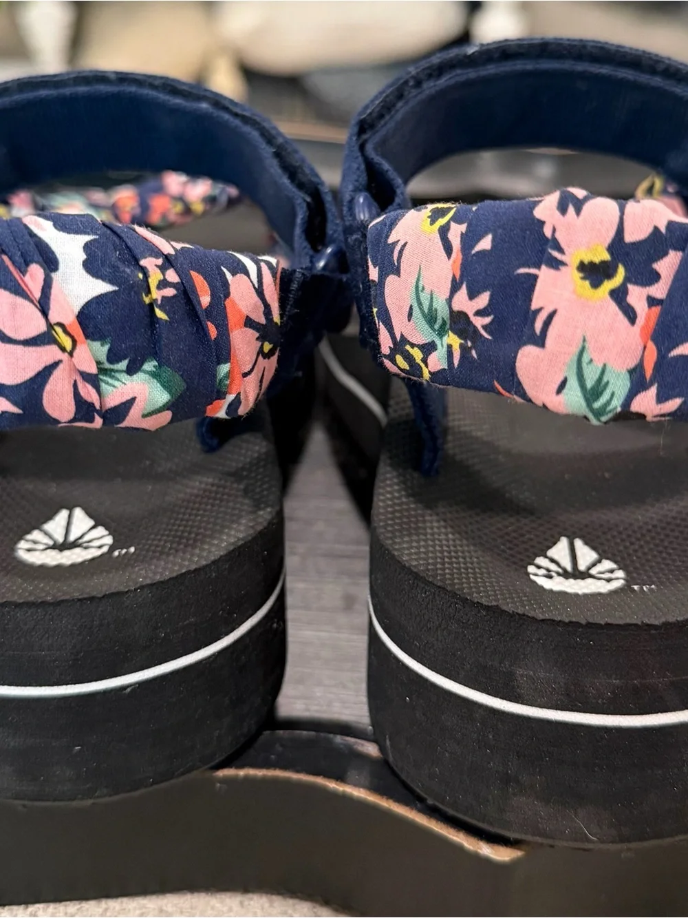 NEW! Joules Navy Floral Platform Sandals with Black Footbed